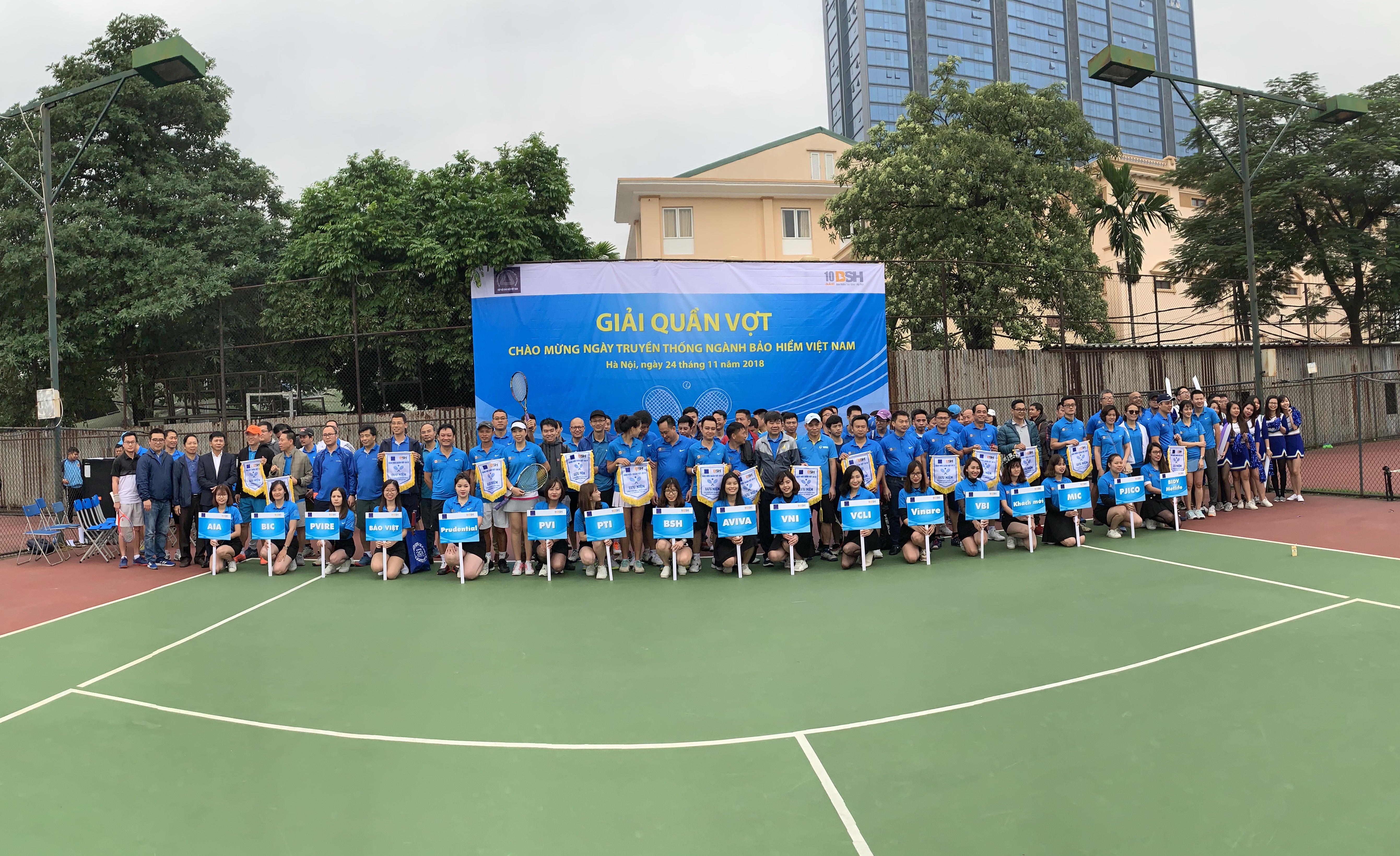 Giải quần vợt giao hữu ngành bảo hiểm Việt Nam